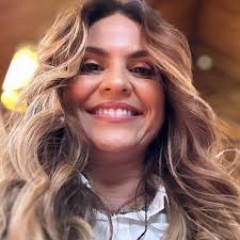 Aline Barros